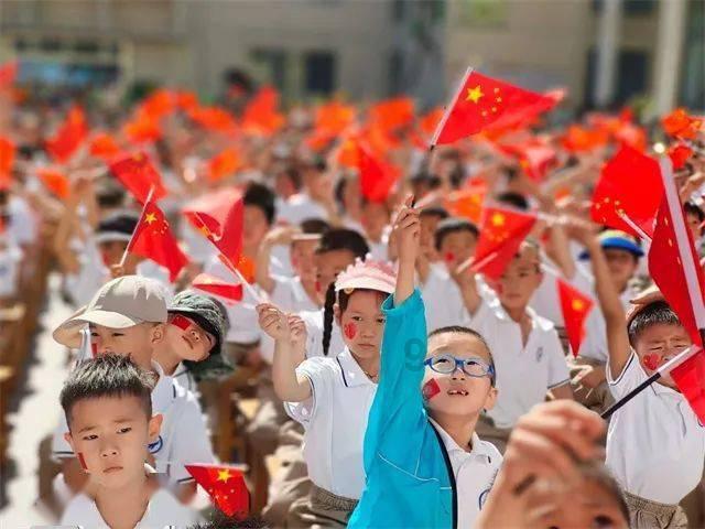 你身边的“天生犯罪人”，他们有这两个特征！